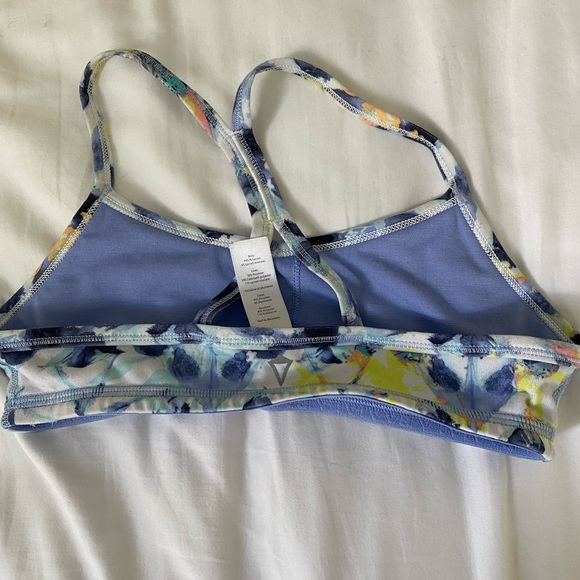 Ivivva sports bra size 10 - Picture 3 of 3
